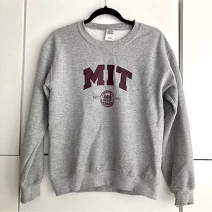 Gray MIT sweatshirt. Perfect for Spring!